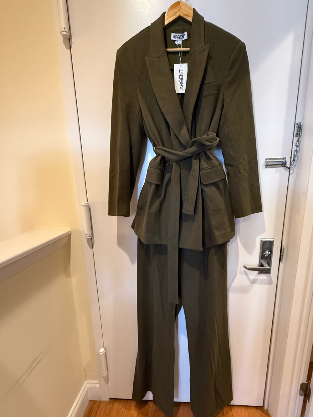 Argent Olive Belted Blazer with Coordinating Wide-Leg Pants